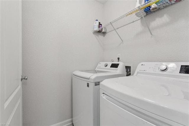 208 Parkdale Ave, Hampton, VA 23669 - laundry area featuring washing machine and dryer