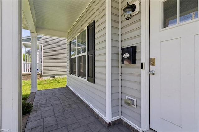 208 Parkdale Ave, Hampton, VA 23669 - entrance to property featuring a porch