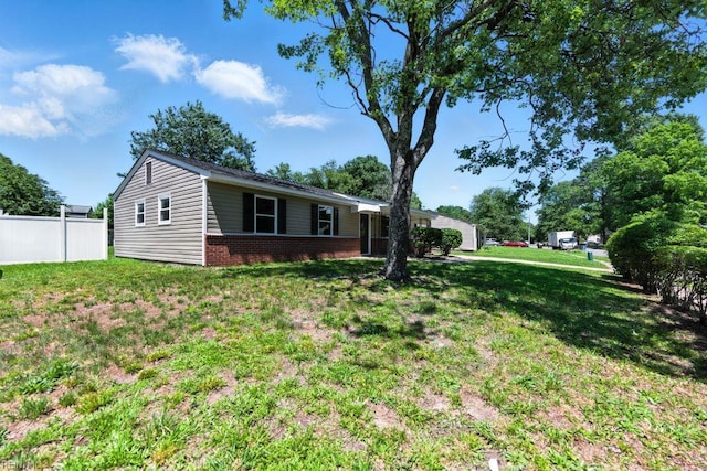 3144 Aaron Dr, Chesapeake, VA 23323 - ranch-style home featuring brick siding