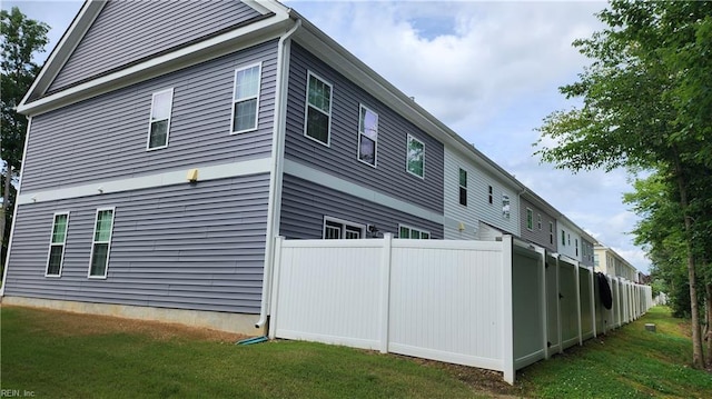217 Wineberry Way, Yorktown, VA 23692 - view of side of home featuring a lawn