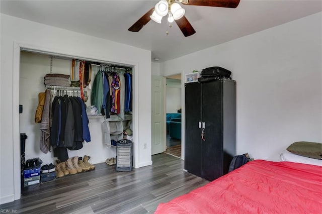 540 Draper Dr, Norfolk, VA 23505 - bedroom featuring wood finished floors, a closet, and a ceiling fan