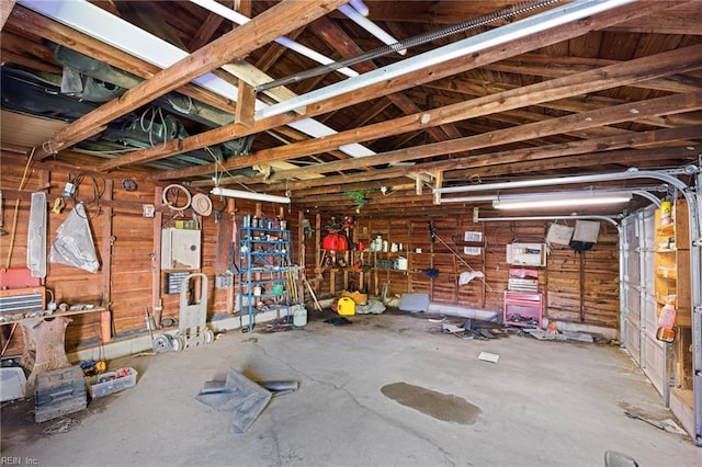1132 Proctor St, Suffolk, VA 23434 - garage featuring a workshop area