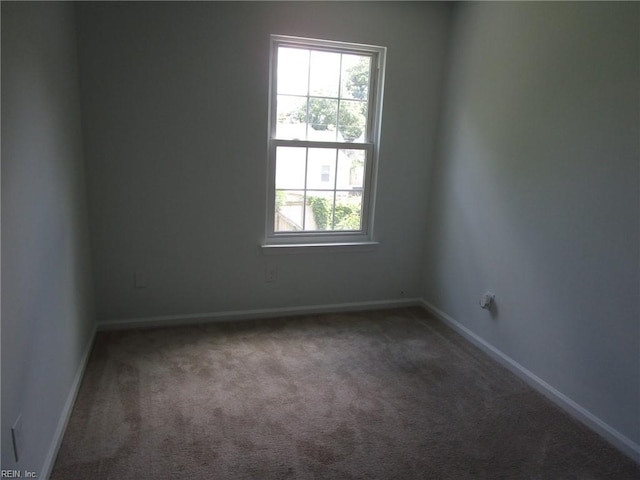 1314 18th St, Chesapeake, VA 23324 - unfurnished room featuring carpet