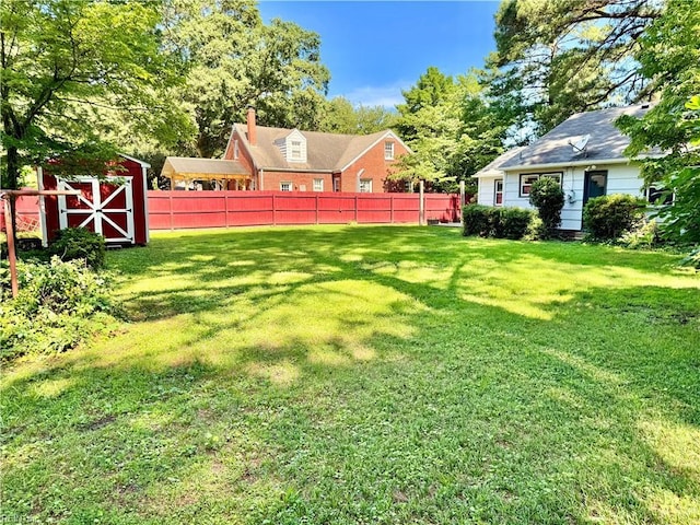 613 N Shore Rd, Norfolk, VA 23505 - view of yard featuring a storage shed