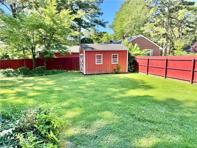 613 N Shore Rd, Norfolk, VA 23505 - fenced backyard with a shed