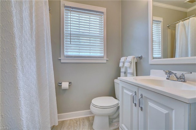 215 Lisbon Dr, Newport News, VA 23601 - full bathroom featuring ornamental molding, vanity, and curtained shower
