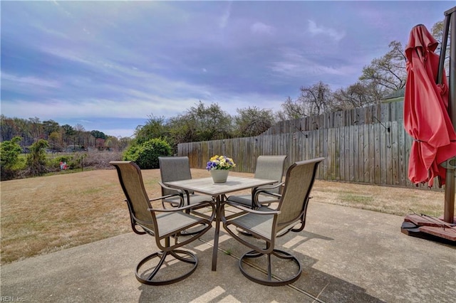 215 Lisbon Dr, Newport News, VA 23601 - view of patio with outdoor dining space