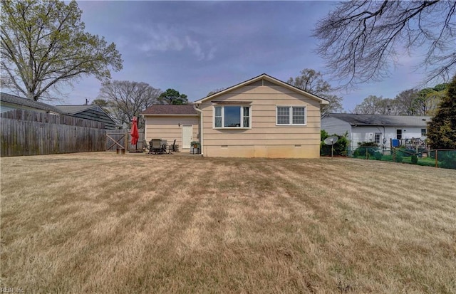 215 Lisbon Dr, Newport News, VA 23601 - back of house with crawl space