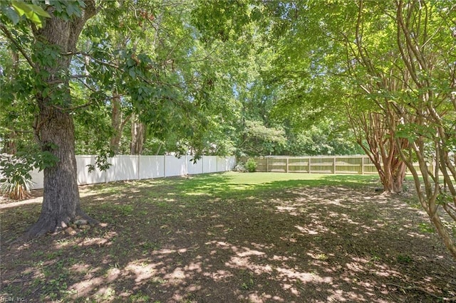 104 Hounds Chase Chase, Yorktown, VA 23693 - view of fenced backyard