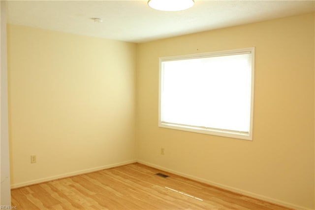 27 Sally Ann Pl, Newport News, VA 23602 - empty room featuring light wood finished floors