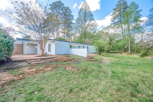 1320 Clay St, Franklin, VA 23851 - view of front facade featuring a front yard