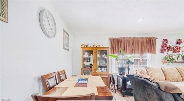 24 Saint Albans Dr, Hampton, VA 23669 - view of dining space