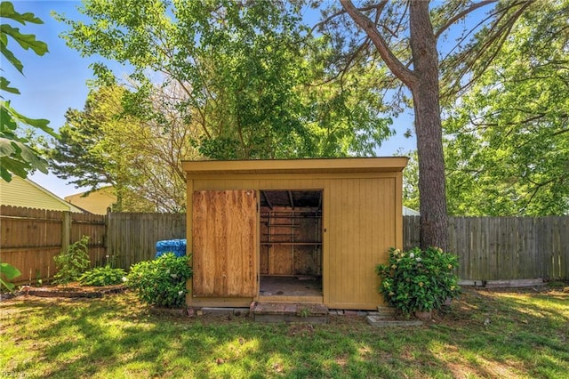 1409 Amberley Forest Rd, Virginia Beach, VA 23453 - view of shed with a fenced backyard