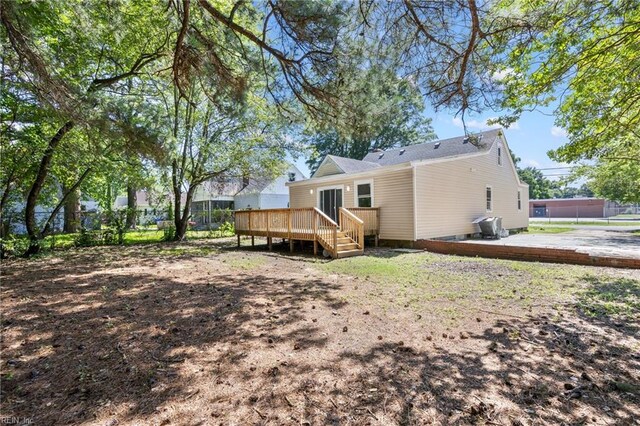 1003 Douglas Ave, Portsmouth, VA 23707 - rear view of property featuring a deck