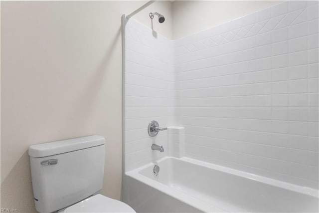 316 A Pocahontas Ave, Franklin, VA 23851 - full bathroom featuring toilet and bathtub / shower combination