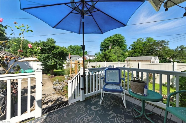 139 Chancellor Rd, Hampton, VA 23661 - wooden deck featuring a fenced backyard