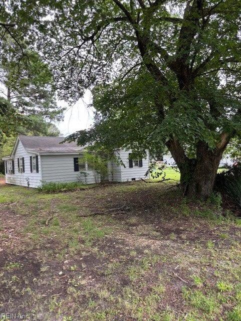 1993 Mark Pine Rd, Hayes, VA 23072 - view of yard