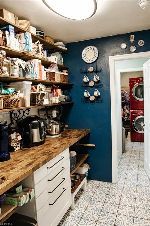 3728 Sidley Rd, Chesapeake, VA 23321 - pantry with stacked washer / drying machine