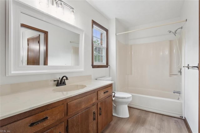 112 Farmington Blvd, Hampton, VA 23666 - bathroom with vanity, shower / tub combination, and wood finished floors