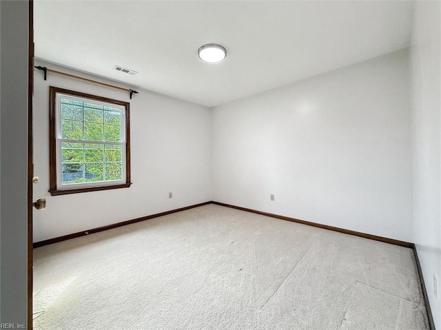 112 Farmington Blvd, Hampton, VA 23666 - unfurnished room with light colored carpet and baseboards