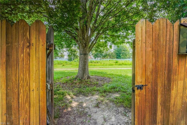 1964 Nettle St, Virginia Beach, VA 23453 - view of yard