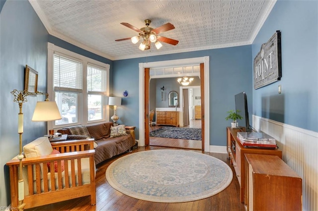 122 S Willard Ave, Hampton, VA 23663 - living area with hardwood / wood-style flooring, ceiling fan, and ornamental molding