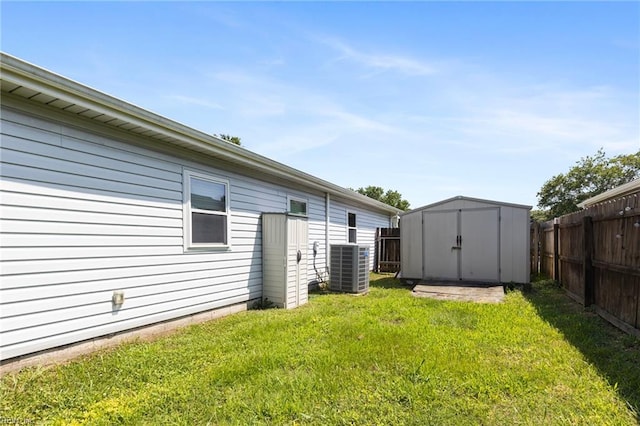 3500 Dana Ln, Virginia Beach, VA 23452 - fenced backyard featuring a storage unit