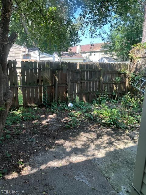 5207 Richard Rd, Virginia Beach, VA 23462 - view of yard