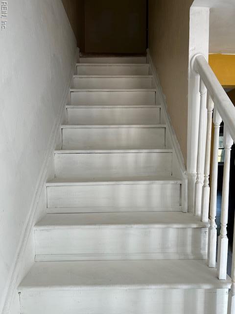 5207 Richard Rd, Virginia Beach, VA 23462 - view of stairs