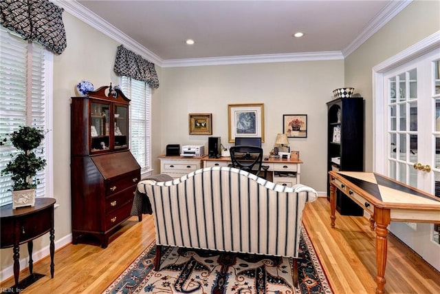 116 W Links, Williamsburg, VA 23188 - home office with light wood-style floors, crown molding, and recessed lighting
