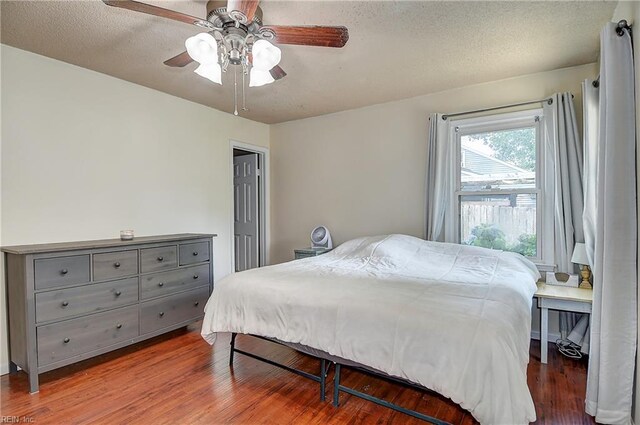 2561 Elon Dr, Virginia Beach, VA 23454 - bedroom with wood finished floors and a ceiling fan