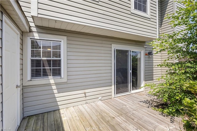 625 Ridge Cir, Chesapeake, VA 23320 - view of deck