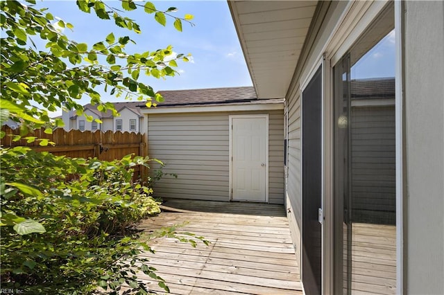 625 Ridge Cir, Chesapeake, VA 23320 - view of wooden terrace