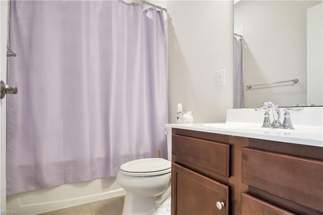 4315 Sconce, Williamsburg, VA 23188 - bathroom with vanity, tile patterned flooring, and shower / bath combo