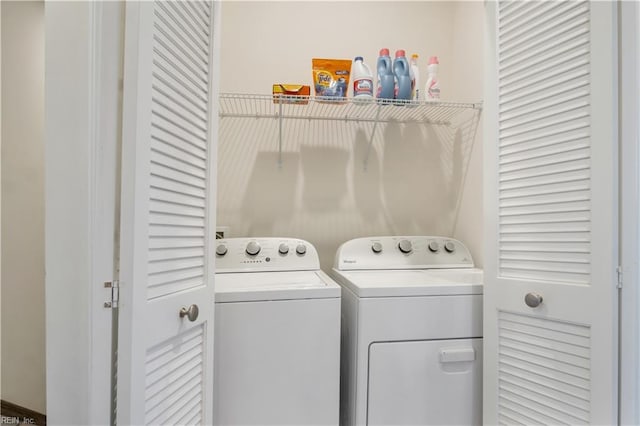 4315 Sconce, Williamsburg, VA 23188 - laundry room with separate washer and dryer