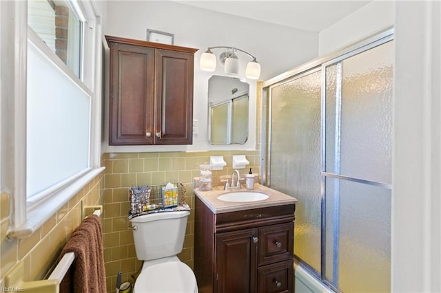 2805 Point Ct, Chesapeake, VA 23321 - full bath featuring a shower with shower door, vanity, and tile walls