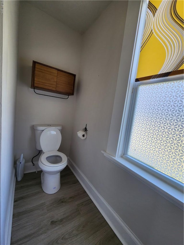110 S Willard Ave, Hampton, VA 23663 - bathroom with baseboards and wood finished floors
