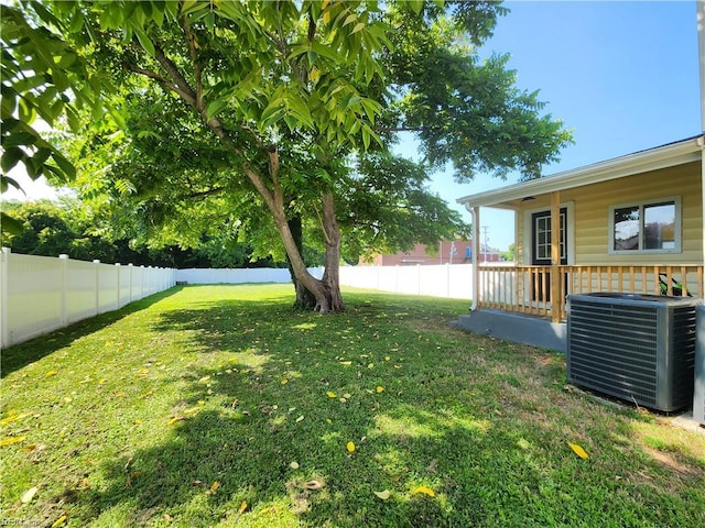 110 S Willard Ave, Hampton, VA 23663 - view of fenced backyard