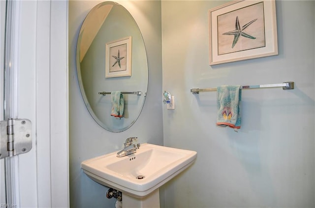 1212 Gunn Hall Dr, Virginia Beach, VA 23454 - bathroom with a sink