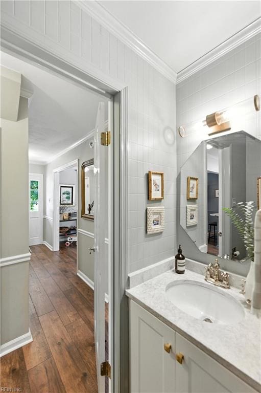 4704 Haygood Point Rd, Virginia Beach, VA 23455 - bathroom with crown molding, hardwood / wood-style flooring, and vanity