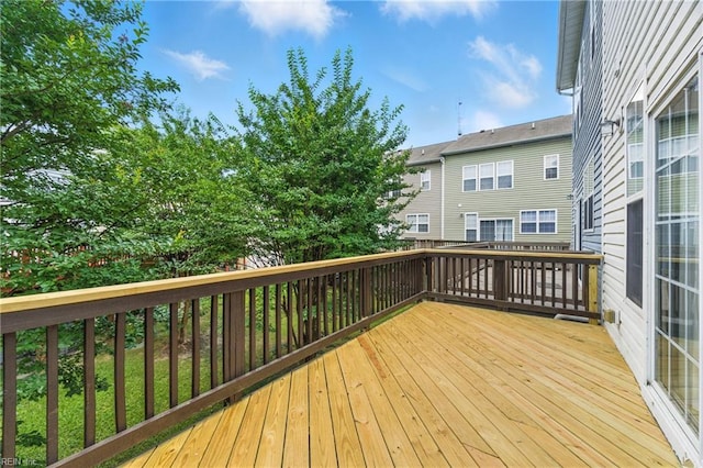 622 Jessica Cir Unit 21, Newport News, VA 23606 - view of deck