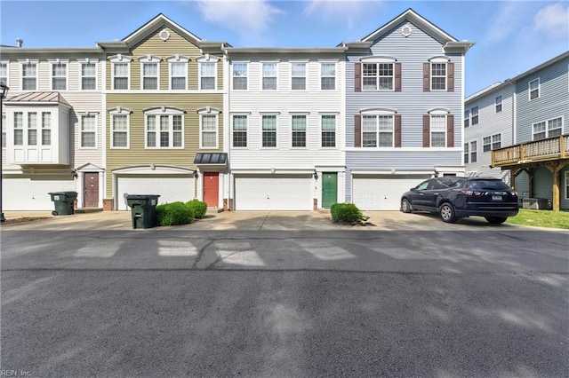 622 Jessica Cir Unit 21, Newport News, VA 23606 - multi unit property featuring an attached garage