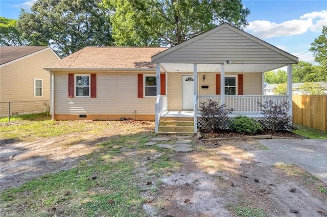 11 Alpine St, Newport News, VA 23606 - bungalow-style house with crawl space and covered porch