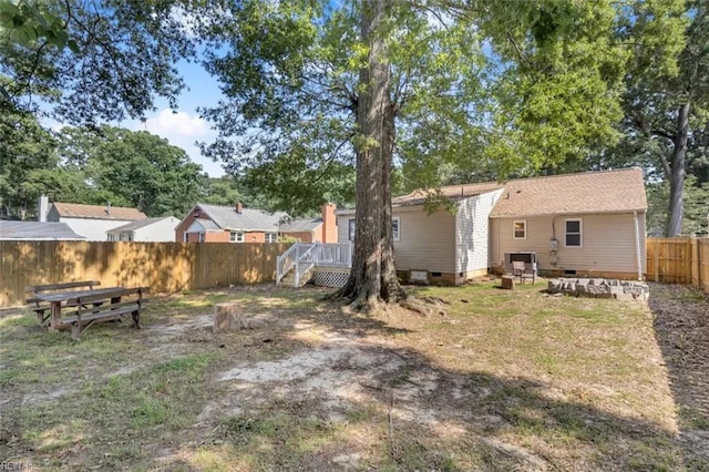 11 Alpine St, Newport News, VA 23606 - view of yard with a deck