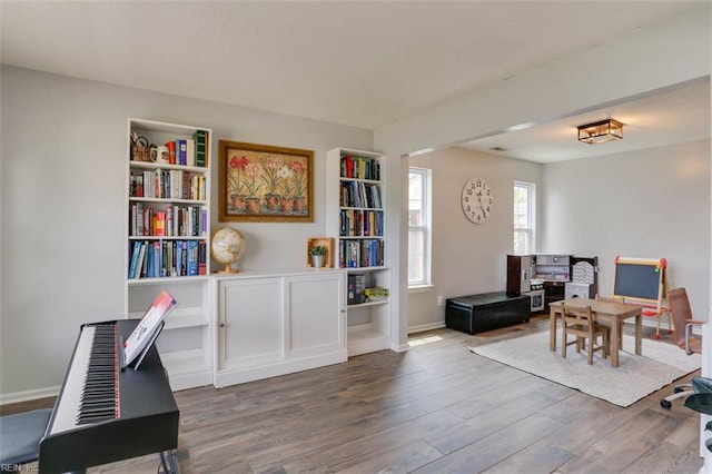 408 Lodge Cv, Chesapeake, VA 23323 - sitting room featuring wood finished floors and a desk