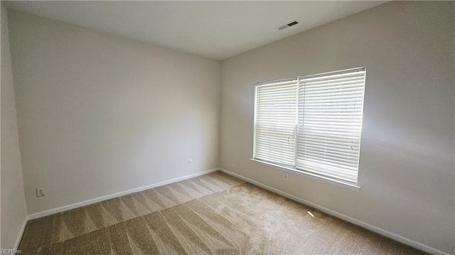 275 Jonathans Way, Suffolk, VA 23434 - empty room with light colored carpet