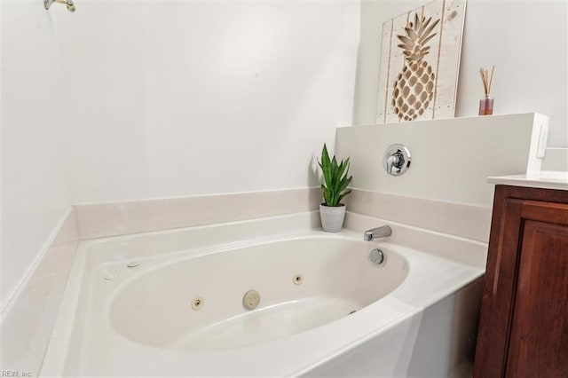 4208 Falcon Creek Dr, Williamsburg, VA 23188 - full bath featuring a whirlpool tub and vanity