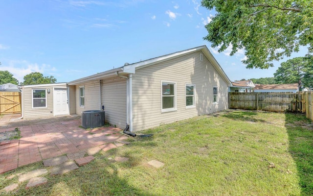 3549 Dandelion Cres, Virginia Beach, VA 23453 - back of property with a patio area and a fenced backyard