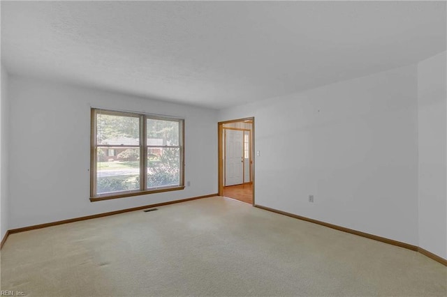 40 Valmoore Dr, Poquoson, VA 23662