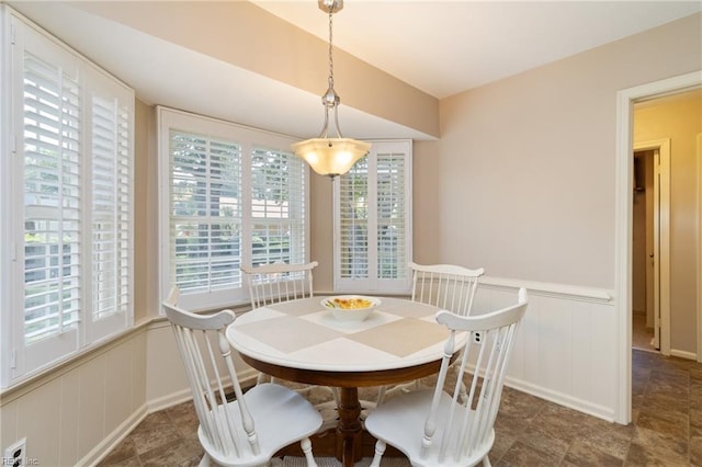 2513 Torrey Pl, Virginia Beach, VA 23454 - dining area with wainscoting and a decorative wall